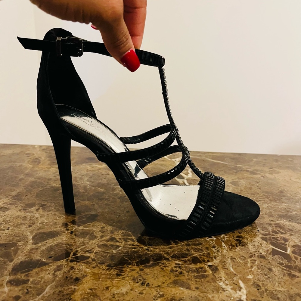 Gianni Bini Black “Platinum edition “ sandals with silver insole